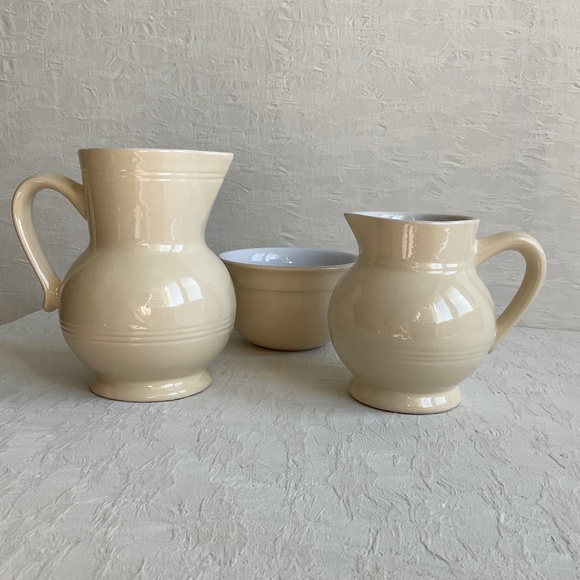 Emile Henry Le Poitier Créme Ivoire Serving Set Three (3) Pieces Pitchers & Bowl - Picture 1 of 16